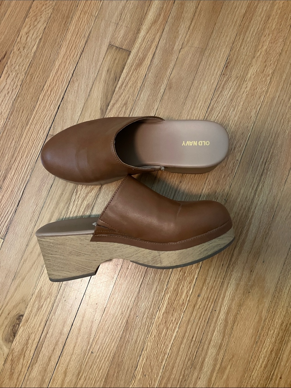 Old Navy Tan Brown Platform Slip-On Clogs - Picture 3 of 5